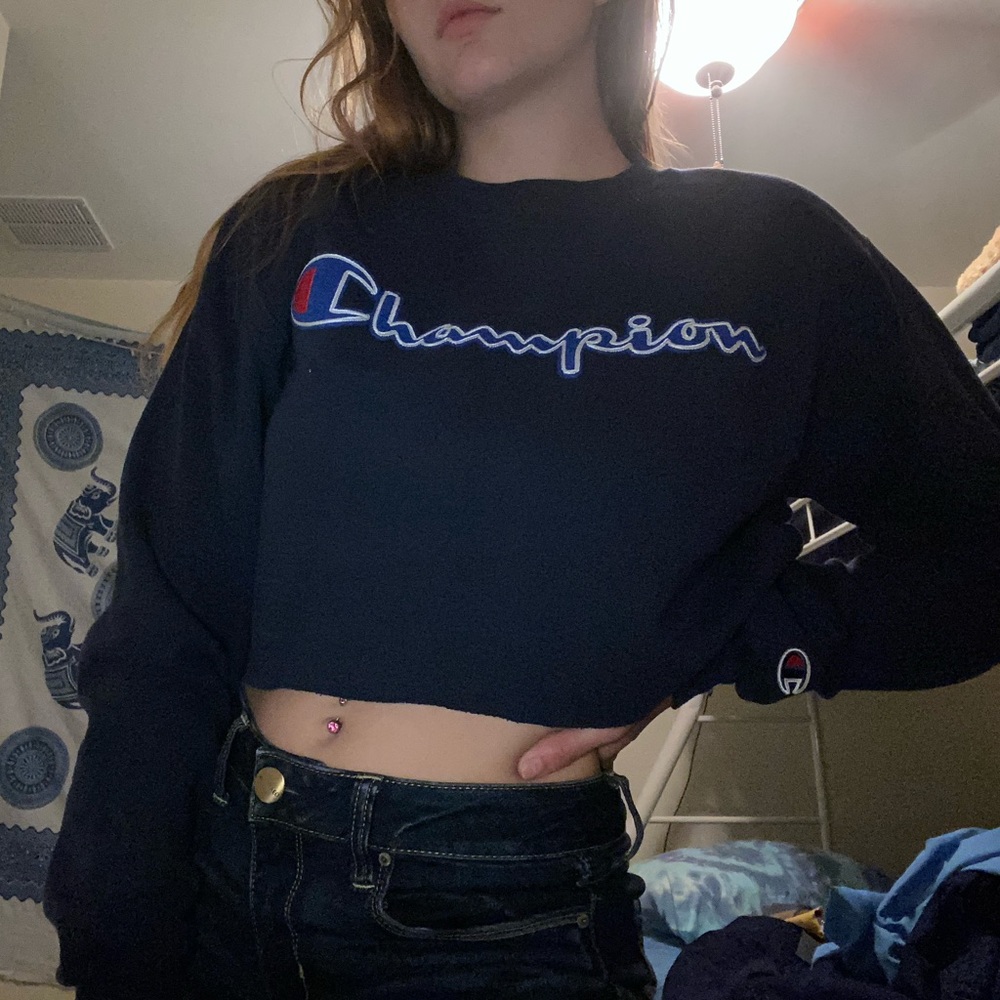 Cropped Champion Crewneck